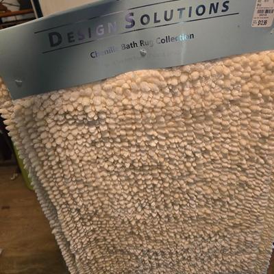 Chenille bath mat set