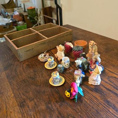 Miniatures with shadow box