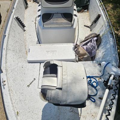 Sale Photo Thumbnail #10: 2003 Blazer Bay 18.5 foot fiber glass boat with 115 hp Yamaha 2 stroke engine with oil reservoir and new 2023 Minn Kota Terrova Trolling motor and starline drive on aluminum trailer. All in good working order.