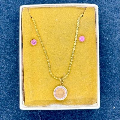 Gold-tone Neclace with Rose Quartz Pendant and Matching Earrings