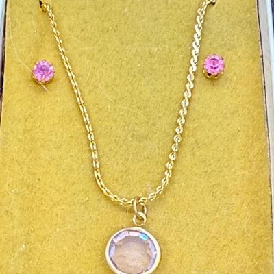 Gold-tone Neclace with Rose Quartz Pendant and Matching Earrings