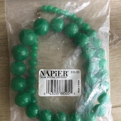 Vintage Napier chunky green beaded necklace