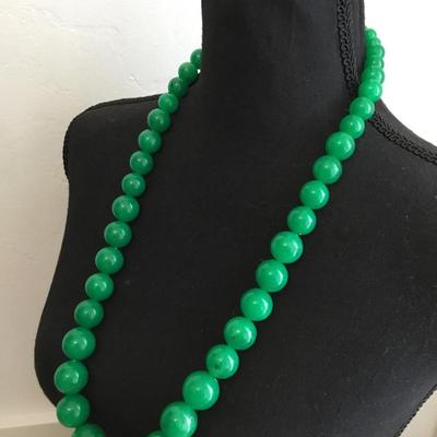 Vintage Napier chunky green beaded necklace