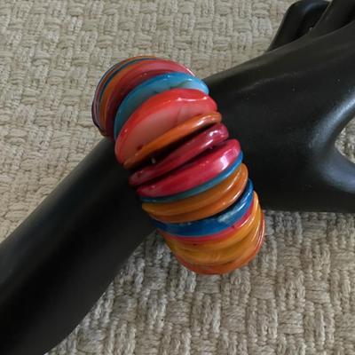 Multicolor Shell stretch bracelet