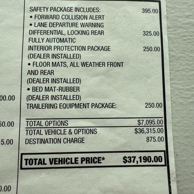 2015 Chevy Colorado 4WD LT Extended Cab Pickup - Only 6493 miles!