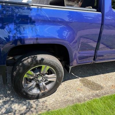 2015 Chevy Colorado 4WD LT Extended Cab Pickup - Only 6493 miles!