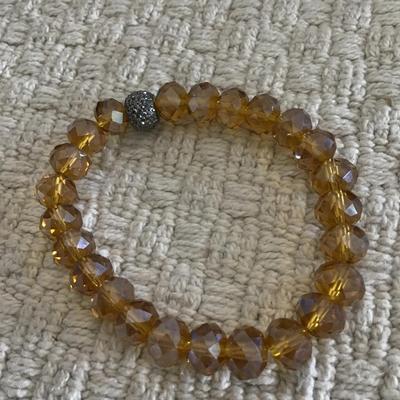 Faceted beaded stretch bracelet