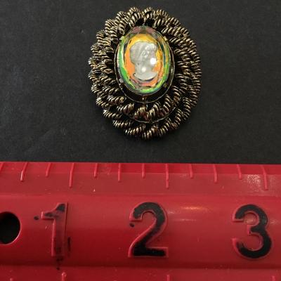 Vintage cameo brooch, signed Garrys