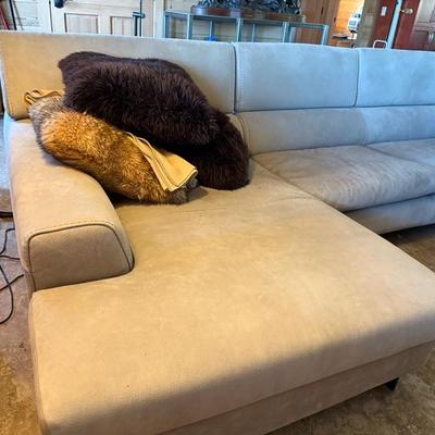High End Gamma Leather Sectional Sofa