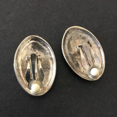 Vintage, oval, silver tone, black enamel clip on earrings