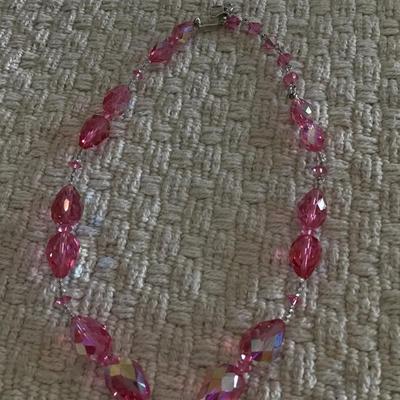 Pretty pink aurora Borealis crystal necklace