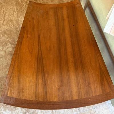Lane Mid Century Curved Style End Table