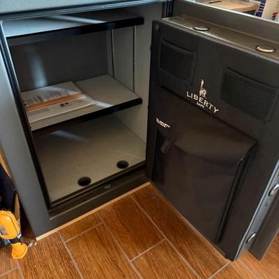 Small Heavy Duty Gun or Jewelry Safe