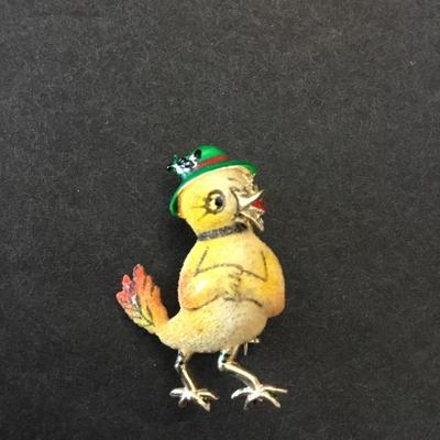 Vintage duck, with Pat roach pen, made in Korea, unique with intricate details