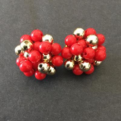 Cute, vintage, red and gold beaded flower stud earrings