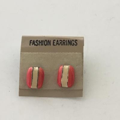 Sale Photo Thumbnail #30: See attached pictures
