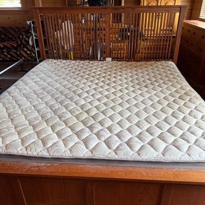 Mission Style King Sized Bed - Oak