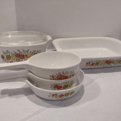 Collection of Corningware 'Spice of Life' Bake Ware