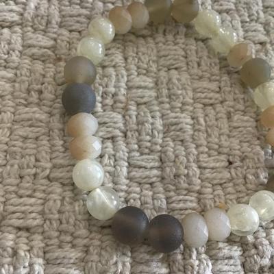 Cool beaded stretch bracelet