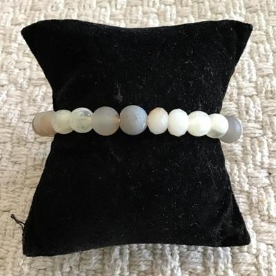 Cool beaded stretch bracelet