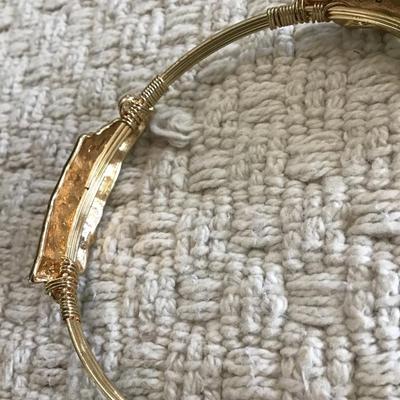 Gold tone bracelet