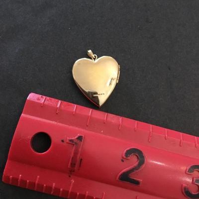 Beautiful, vintage, gold filled heart locket pendant