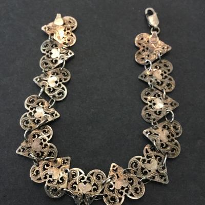 Beautiful vintage, 925 silver heart bracelet