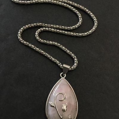 Rose quartz, gemstone, pendant, necklace, very nice, silver toned