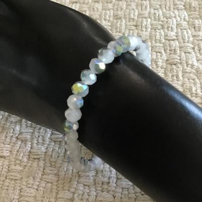 Pretty beaded stretch bracelet