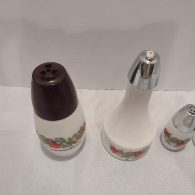 Vintage Gemco'Spice of Life' Pattern Table Ware- Oil Dispenser, Sugar Dispenser, Salt and Pepper Shakers