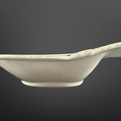 Andrea by Sadek Porcelain Shell Dish