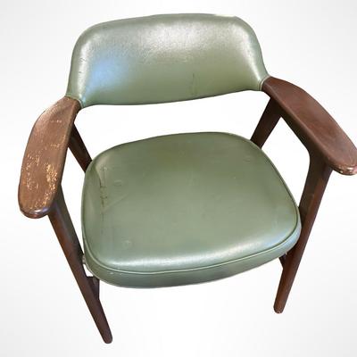 Pair of Mid Century Paoli Chair Company Green Armchairs