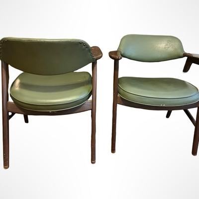 Pair of Mid Century Paoli Chair Company Green Armchairs