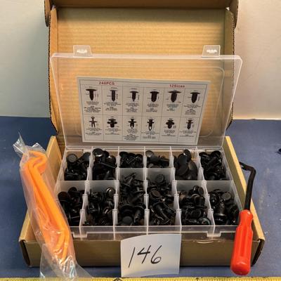 Car Bumper Retainer Clip Lot