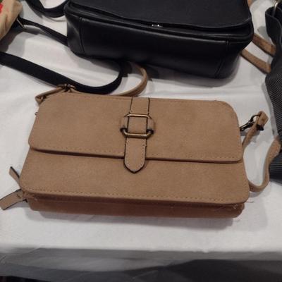 Collection of Hand Bags- Assorted Makers: Li Claiborne, Lucky Brand, Draper James, Bueno, Baggalini