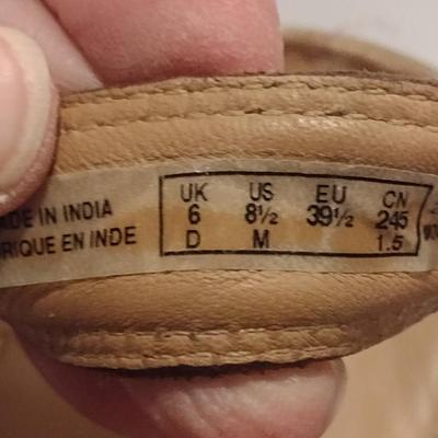 Collection of Ladies Shoes- Assorted Makers: Alegria, Clark's, Madeline, Franco Sarto - Approx Sixe 8 1/2