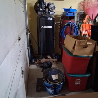 Huskey 60gl air compressor,  like new, with 40gl expansion tank & hose. 