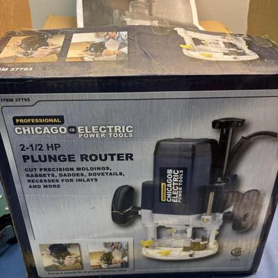 2 1/2 Plunge Router