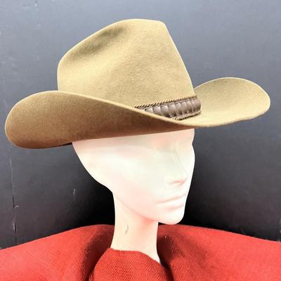 Sale Photo Thumbnail #462: Brown    7 3/8    3X Beaver  Good condtion
