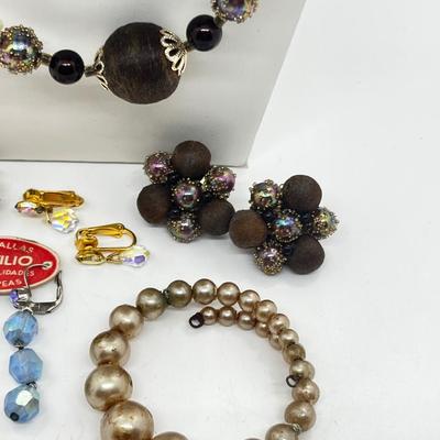 Sale Photo Thumbnail #828