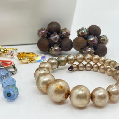 LOT 68J: Costume Jewelry Collection - Beaded Necklaces, Earrings and More