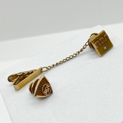 LOT 70J: Two 10K Gold Vintage RCA Pins - 3.8 gtw