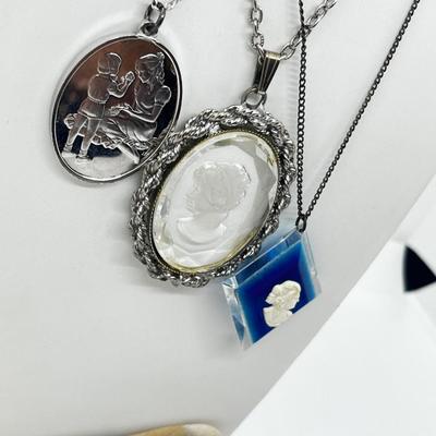 Sale Photo Thumbnail #950