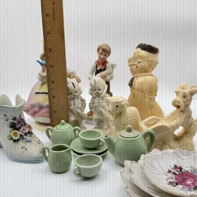 LOT 106: Large Vintage Ceramics Collection