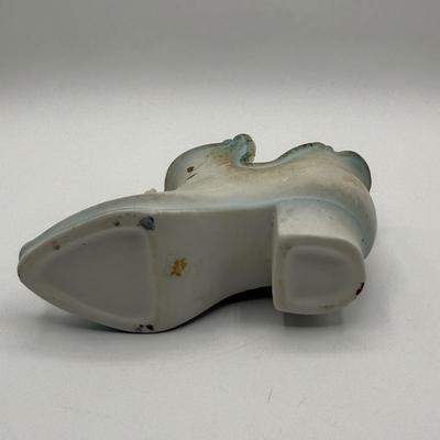 LOT 106: Large Vintage Ceramics Collection