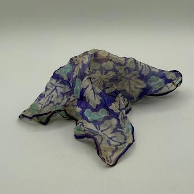 LOT 108: Collection of Vintage Handkerchiefs - Little Orphan Annie, 48 Starred Flag & More!