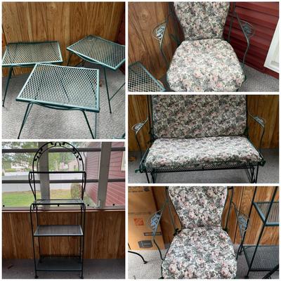 LOT 113P: Vintage Porch Furniture Set - Measurements below