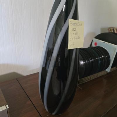 Black and white vase