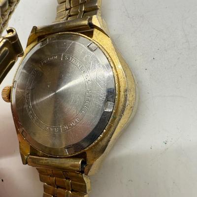 Omega Women's Wrist Watch Gold Tone