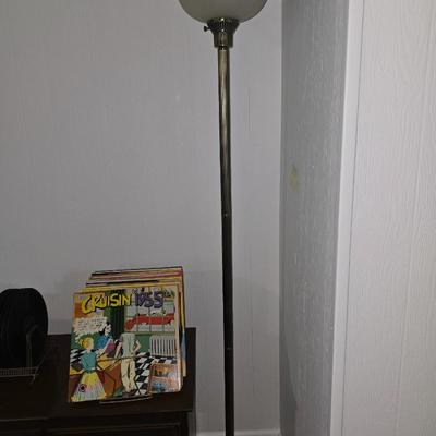 Floor lamp